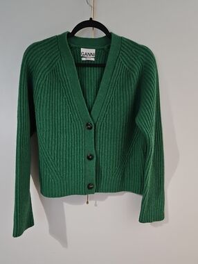 Ganni Emerald Green Ribbed V‑Neck Button Cardigan